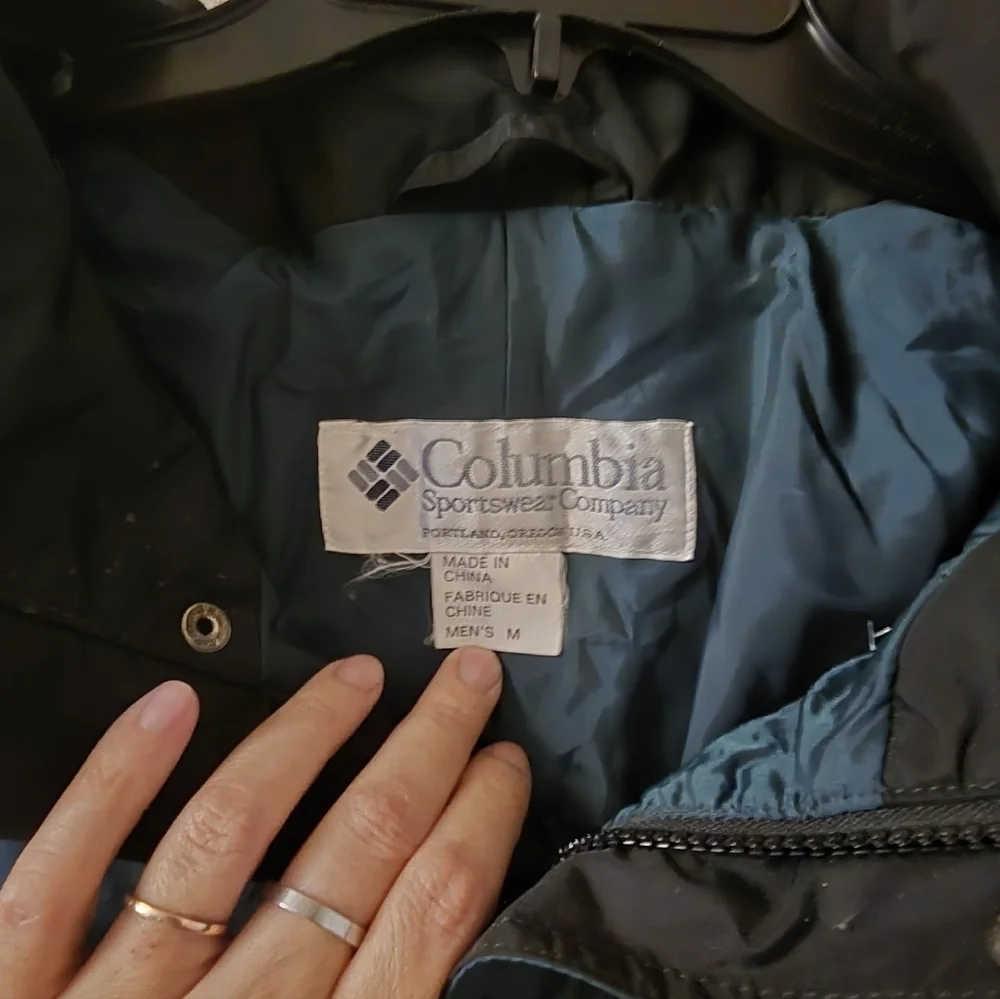 Columbia Men's Blue and Black Raincoat